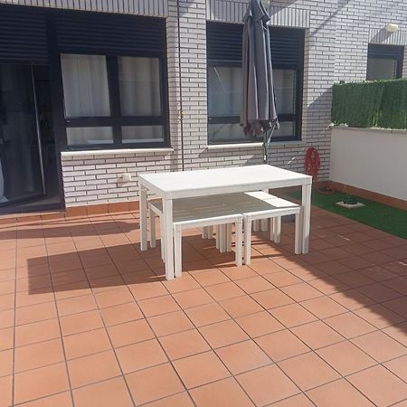 La Terraza De La Vega - Ubicacion Inmejorable , Wifi , Terraza Y Parking Gratuito Apartment Oviedo Exterior photo