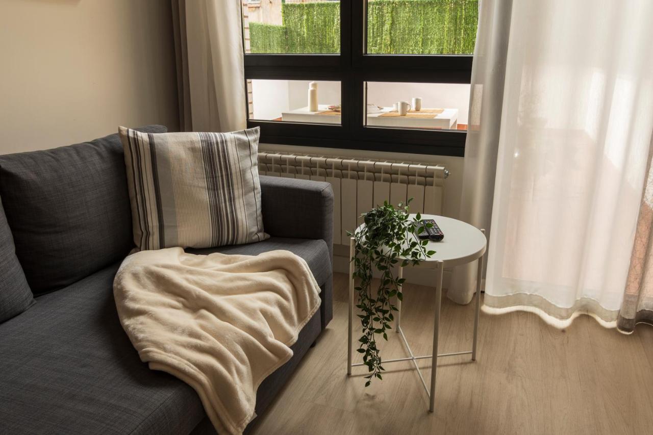 La Terraza De La Vega - Ubicacion Inmejorable , Wifi , Terraza Y Parking Gratuito Apartment Oviedo Exterior photo